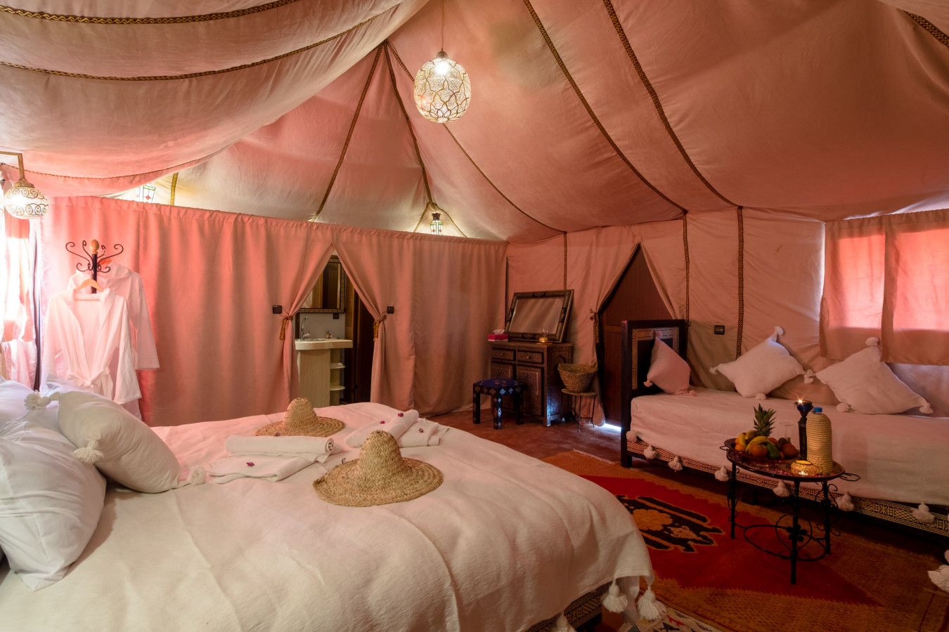 photo-1698760503-luxury-marrakech-to-fes-desert-tour-via-merzouga